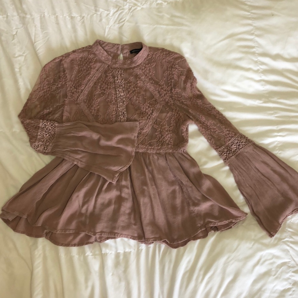 Lace-detail blouse